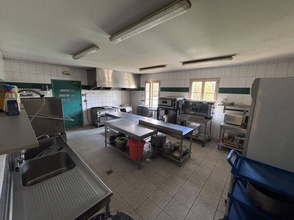 Le Relais de la Marconne : bar-restaurant traiteur avec licence IV et logement à reprendre à Dissé-sous-le-Lude – photo 11